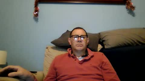 Snapshot of mrcaruso chatting on December 22, 6:32 am Mrcaruso online show from December 22, 6:32 am