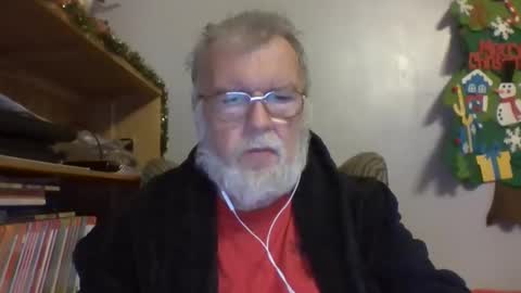 Snapshot of mrcloseup chatting on December 4, 7:06 am mrcloseup online show from December 4, 7:06 am