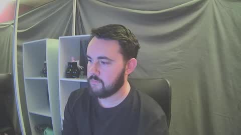 Snapshot of mrcurvedc chatting on December 15, 11:09 pm Mr Curved online show from December 15, 11:09 pm