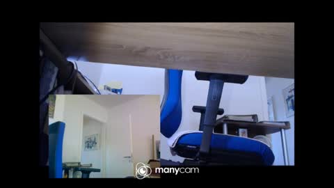 Snapshot of mrduplo1975 chatting on August 2, 2:37 pm MrJohnsen1975 online show from August 2, 2:37 pm