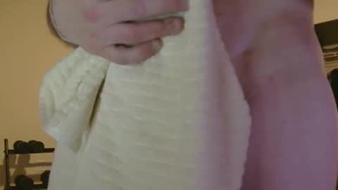 IwantU2WatchME online show from December 2, 1:05 pm