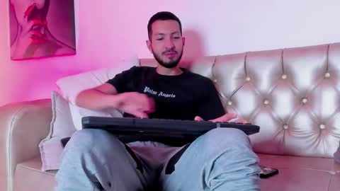 Snapshot of mrfranco_vc chatting on March 10, 7:13 am Andy online show from March 10, 7:13 am