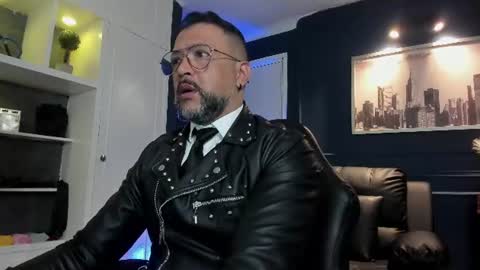 Snapshot of mrfrank_tattoo chatting on July 18, 11:25 am MrFrank. online show from July 18, 11:25 am