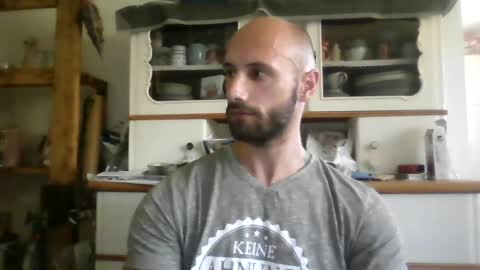 Snapshot of mrga591904 chatting on June 28, 9:04 am mrga591904 online show from June 28, 9:04 am