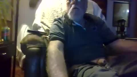 mrhollar online show from December 2, 2:17 am