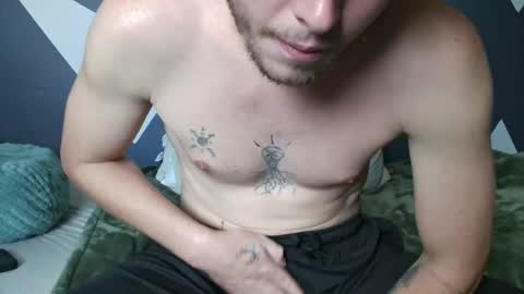 Snapshot of mrhoneybunz chatting on May 26, 1:40 pm mrhoneybunz online show from May 26, 1:40 pm