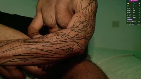 Snapshot of mrj9921 chatting on February 21, 8:37 am Juan online show from February 21, 8:37 am