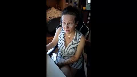 mrjshquinn online show from February 13, 7:54 pm