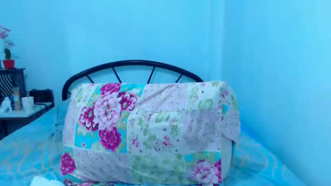 mrladybunnycock online show from April 17, 2:03 am