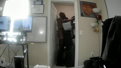 Snapshot of mrlonge1 chatting on September 19, 9:48 pm Longbi1 online show from September 19, 9:48 pm