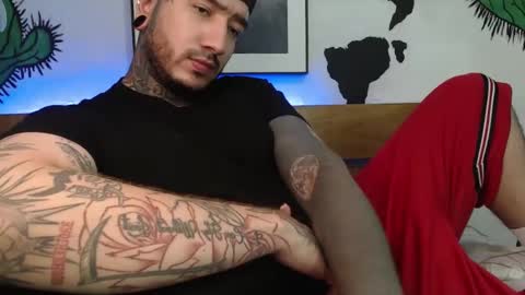 Snapshot of mrmanny__ chatting on December 13, 11:17 pm mrmanny__ online show from December 13, 11:17 pm