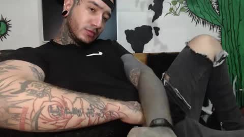 Snapshot of mrmanny__ chatting on January 27, 1:48 am mrmanny__ online show from January 27, 1:48 am