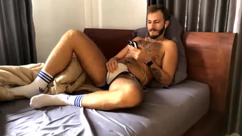 Max online show from October 25, 3:36 am