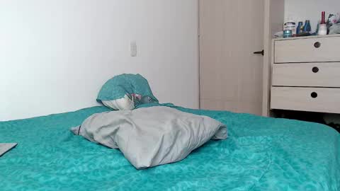 INDEPENDT MODEL - Twitter mrmickke online show from December 28, 7:01 pm