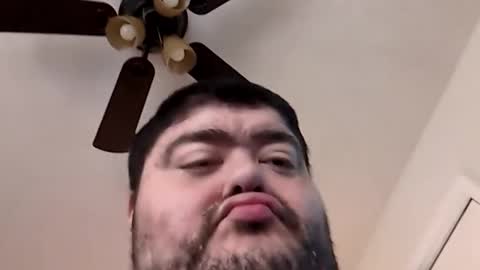 Snapshot of mrorange50187 chatting on October 26, 3:29 pm mrorange50187 online show from October 26, 3:29 pm