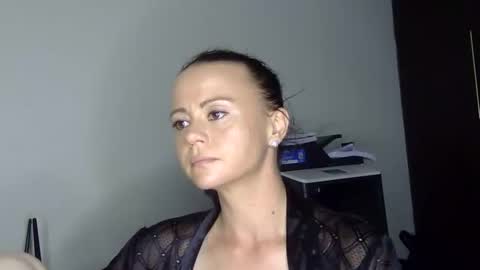 Snapshot of mrs_bunny_swing chatting on March 20, 6:24 pm mrs_bunny_swing online show from March 20, 6:24 pm