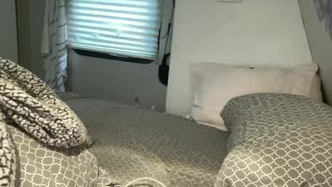 Snapshot of mrs_kinkie chatting on March 6, 12:52 pm mrs_kinkie online show from March 6, 12:52 pm