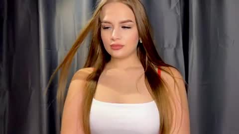 Snapshot of mrs_stifler chatting on July 8, 11:04 am Rose online show from July 8, 11:04 am