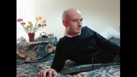 Snapshot of mrs_velvet_vixen_and_mr_stud chatting on October 13, 7:30 am Mrs Velvet Vixen online show from October 13, 7:30 am