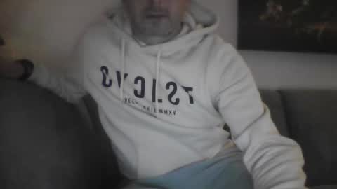 Snapshot of mrserenade46 chatting on December 16, 7:00 pm Mrserenade online show from December 16, 7:00 pm