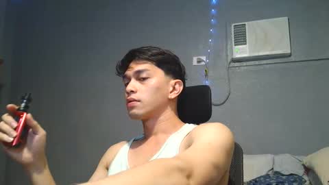 Snapshot of mrshawn95 chatting on October 1, 3:18 pm shawn online show from October 1, 3:18 pm