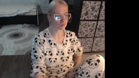 Sasha online show from April 16, 4:08 pm