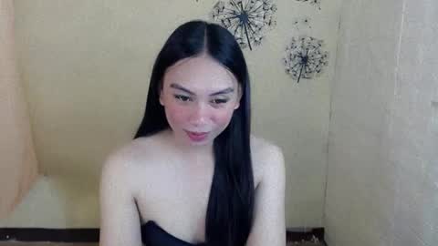 Snapshot of ms_bellaxoxo chatting on April 1, 2:03 pm Bella online show from April 1, 2:03 pm