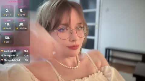 ms_christiana online show from November 10, 9:14 pm