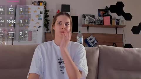 Ms ForYOU online show from November 21, 4:05 pm