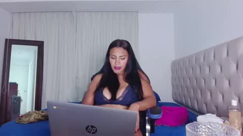 Freya online show from February 19, 2:44 am