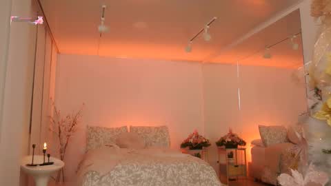 Snapshot of ms_lawless chatting on December 8, 9:46 am Samantha online show from December 8, 9:46 am