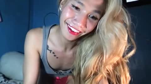 Snapshot of ms_maureenx69x chatting on March 27, 8:26 am ms_maureenx69x online show from March 27, 8:26 am