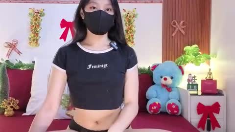 ms_shye online show from November 18, 4:50 am