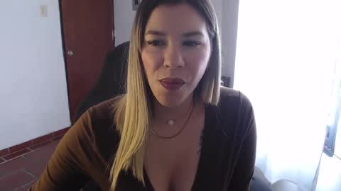 Snapshot of ms_sofiax chatting on February 17, 4:15 pm Sofia online show from February 17, 4:15 pm