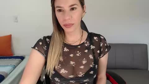 Snapshot of ms_sofiax chatting on September 19, 12:28 pm Sofia online show from September 19, 12:28 pm