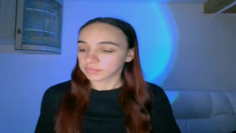 ms_sophiee online show from February 15, 2:04 am
