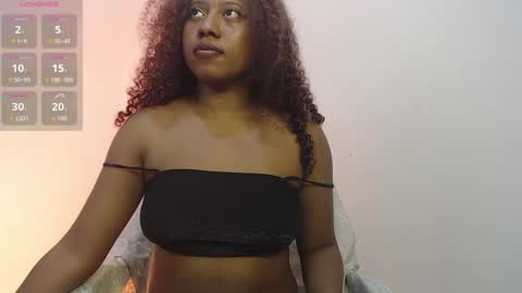 Snapshot of ms_zozii chatting on April 24, 4:09 pm z o z i online show from April 24, 4:09 pm