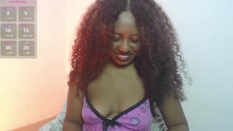Snapshot of ms_zozii chatting on April 25, 8:17 am z o z i online show from April 25, 8:17 am