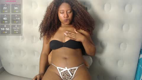 Snapshot of ms_zozii chatting on June 2, 6:21 pm z o z i online show from June 2, 6:21 pm