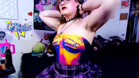 Cunty Luxxe online show from May 5, 6:54 am