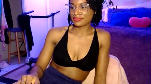 Snapshot of msemonibrown chatting on February 10, 10:14 pm CocoSage online show from February 10, 10:14 pm
