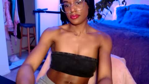 Snapshot of msemonibrown chatting on February 12, 9:21 pm CocoSage online show from February 12, 9:21 pm