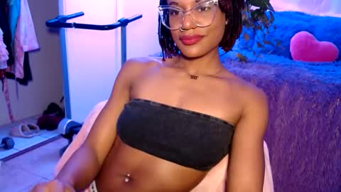 Snapshot of msemonibrown chatting on March 3, 8:20 am CocoSage online show from March 3, 8:20 am