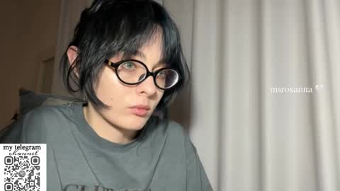Snapshot of msroxanna chatting on March 15, 9:54 pm msroxanna online show from March 15, 9:54 pm