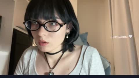 Snapshot of msroxanna chatting on March 19, 9:30 pm msroxanna online show from March 19, 9:30 pm