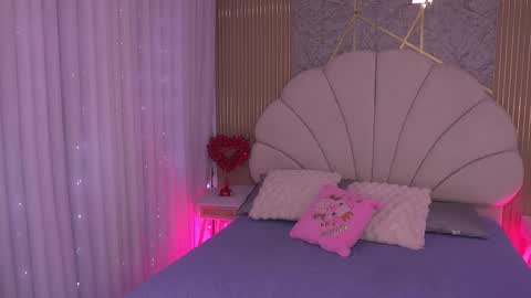 Manuela  online show from March 13, 3:24 am