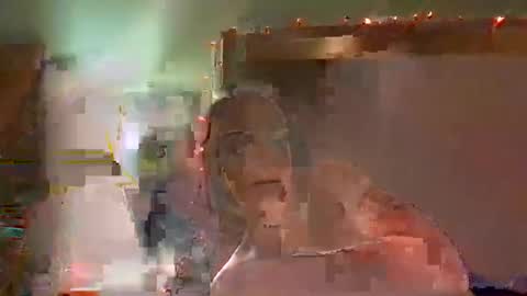 Snapshot of mswhoknows chatting on January 14, 6:52 am Tara Jane online show from January 14, 6:52 am