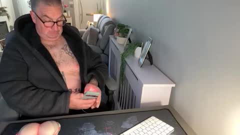 mtb1697 online show from December 2, 10:20 am