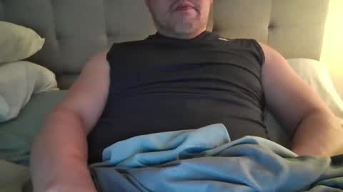 Snapshot of mtman5 chatting on February 21, 2:23 am mtman5 online show from February 21, 2:23 am