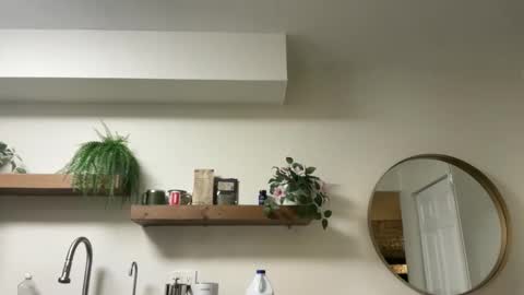 muchachote_ online show from May 28, 5:49 am